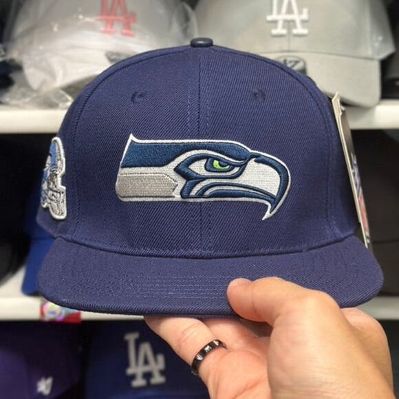 Seattle Seahawks Helmet Dark Blue Snapback Pro Standard - Picture 2 of 4